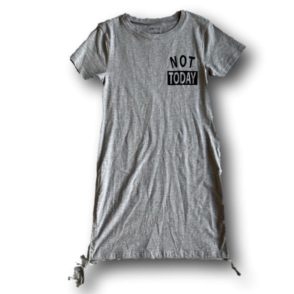🇺🇸Girl’s On Fire gray T-shirt dress
